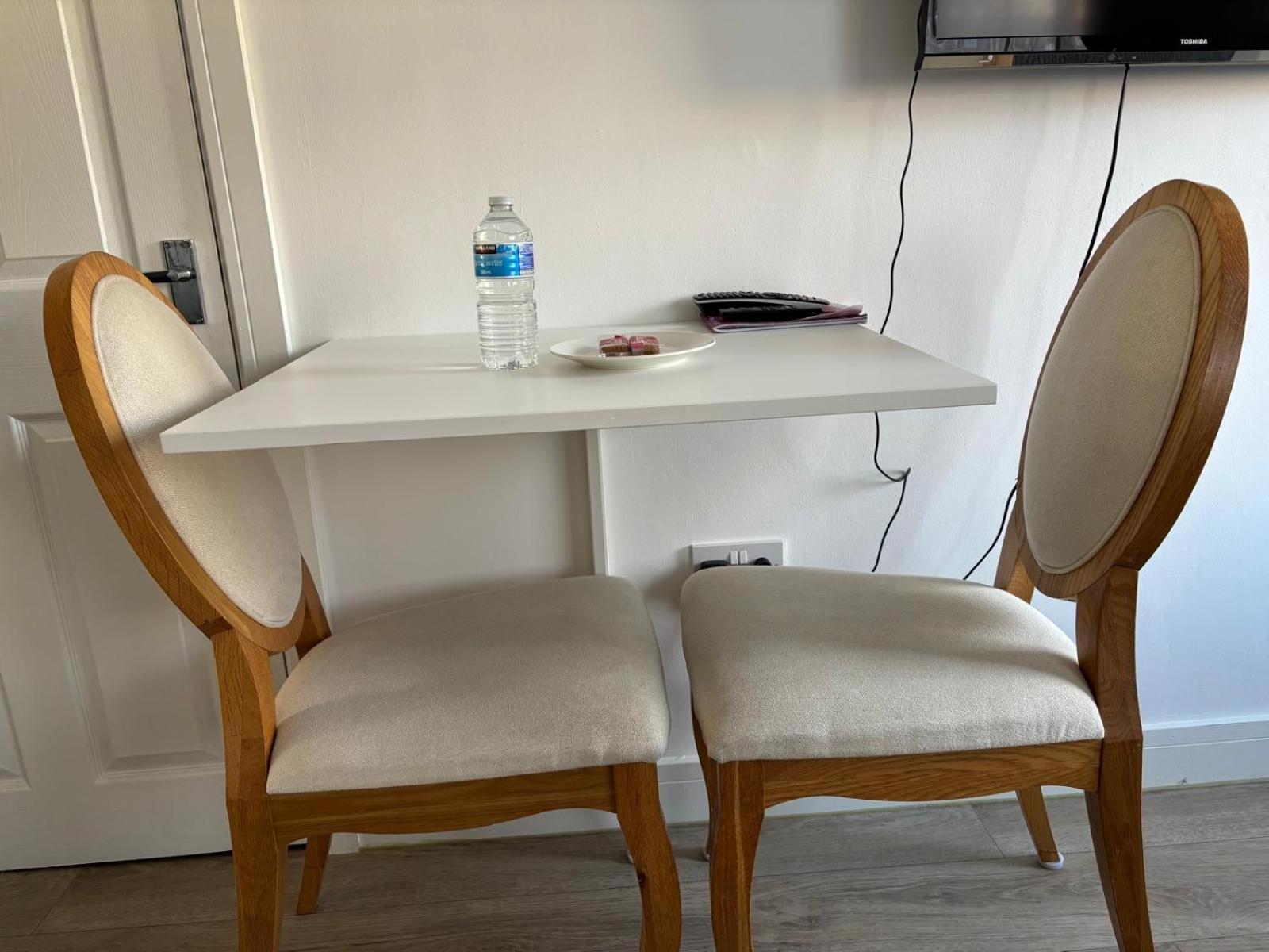 Modern & Cozy Gem - 10Min To City Center - Parking York Esterno foto